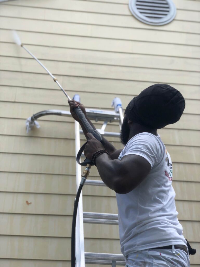 pressure washing siding